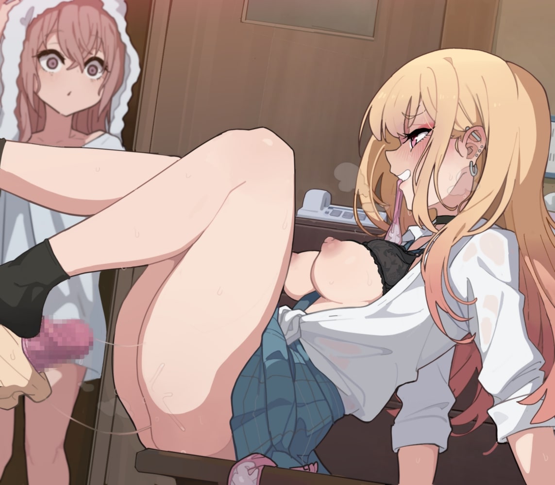 Sajuna Inui Expose Kitagawa Marin by kakure eria | Sono Bisque Doll wa Koi o Suru Hentai 1 Sajuna Inui Expose Kitagawa Marin